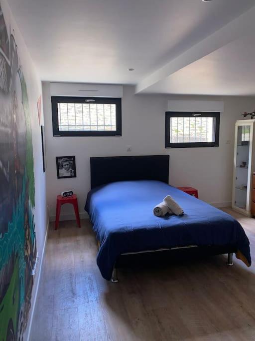 Loft Proche Centre Ville Hotes Habitant A L Etage 라발 외부 사진